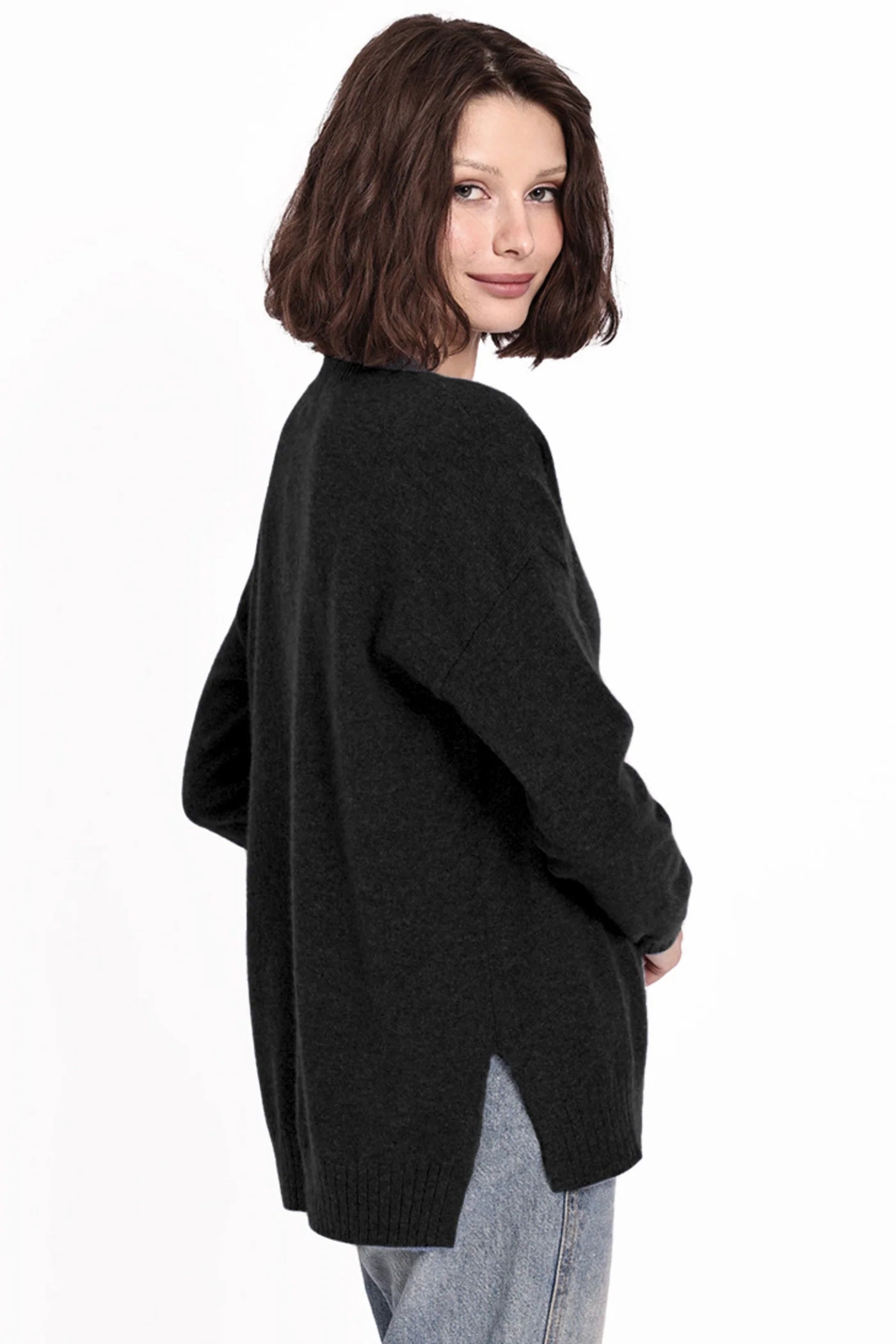 Minnie Rose Cashmere Long and Lean V Neck Black
