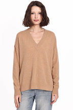 Minnie Rose Cashmere Long and Lean V Neck Camel