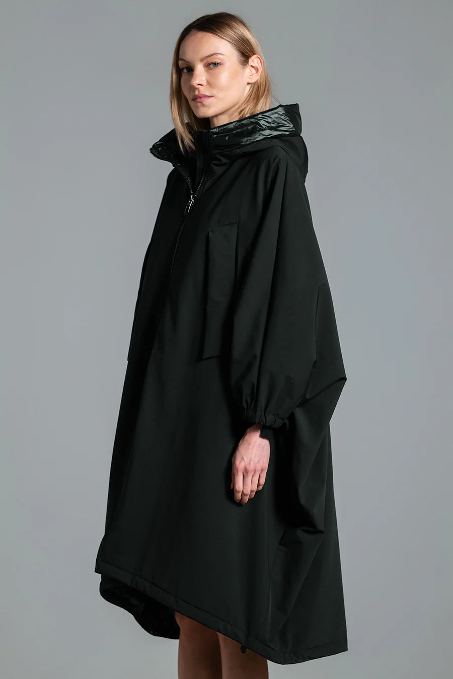 Duno Gavi Packable Padded Cape