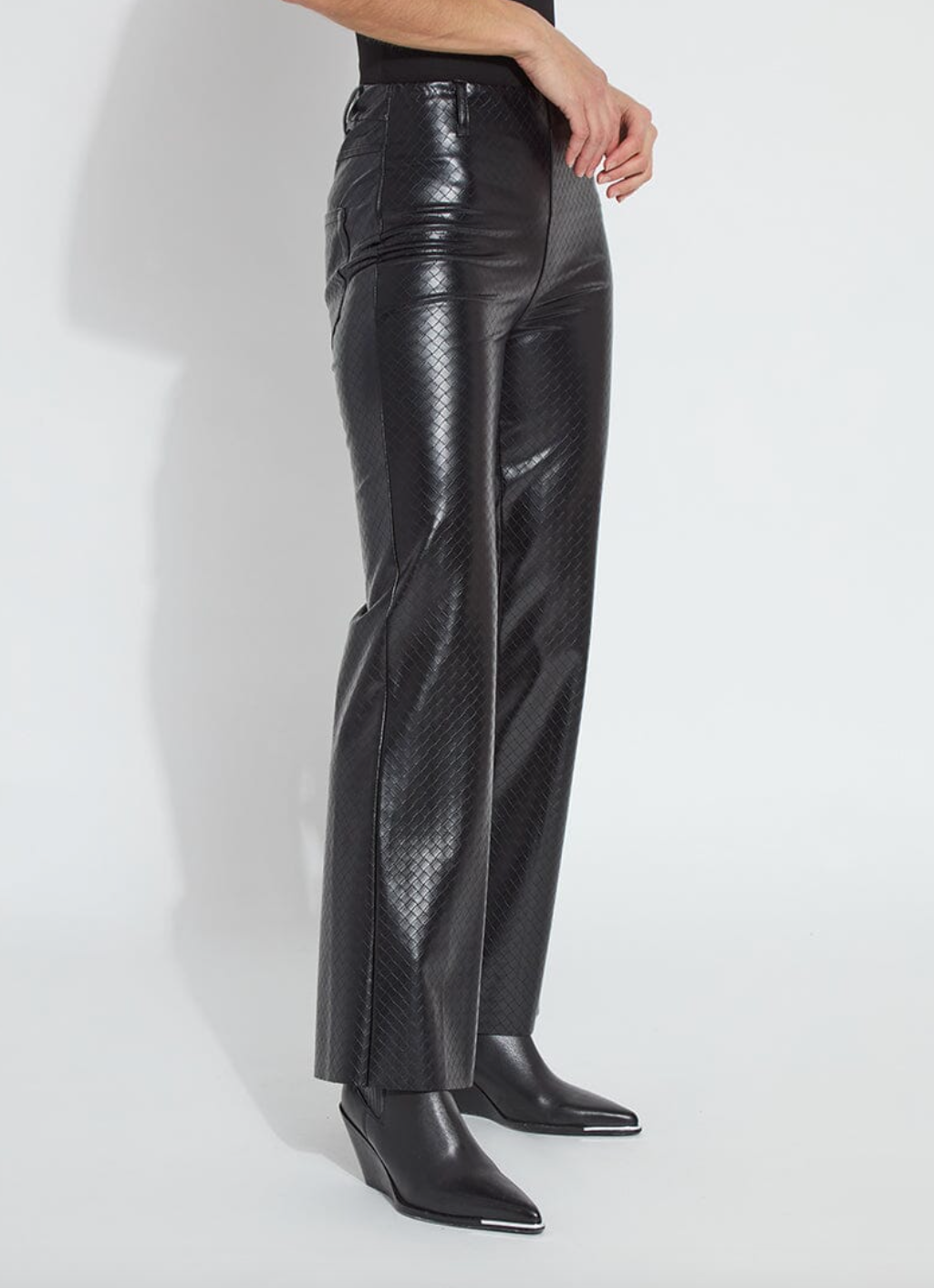Lyssé Amara Straight Flare Woven Pant