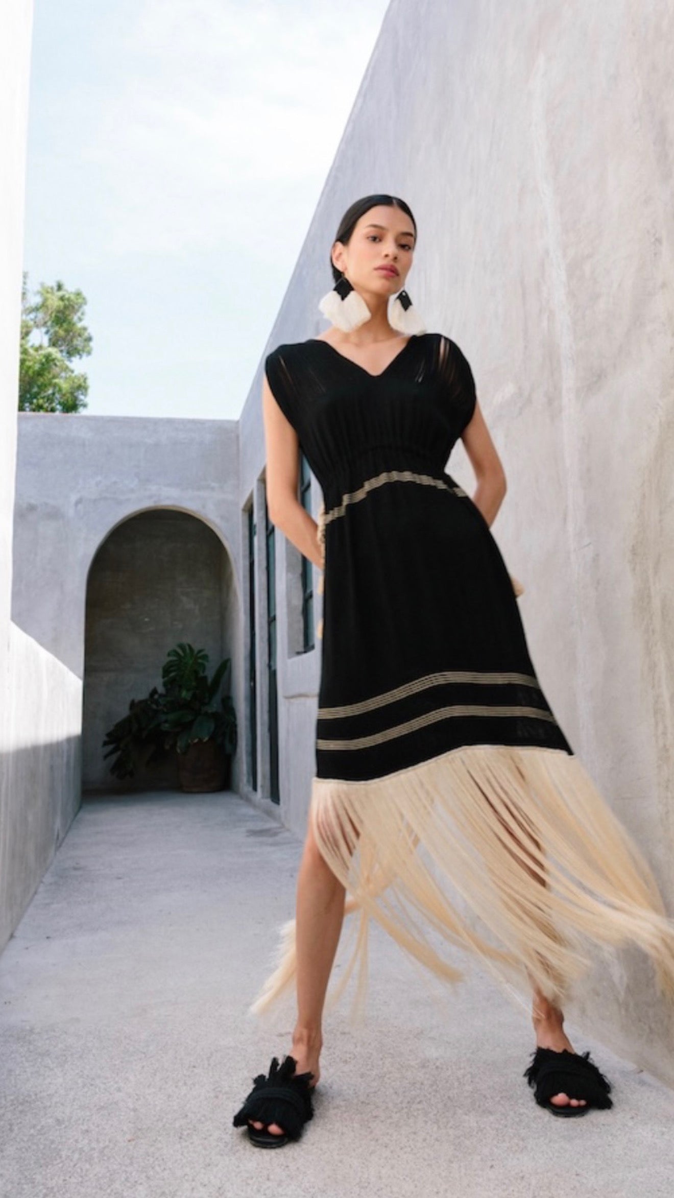 Montsera Collective Campeche | Black Midi Dress