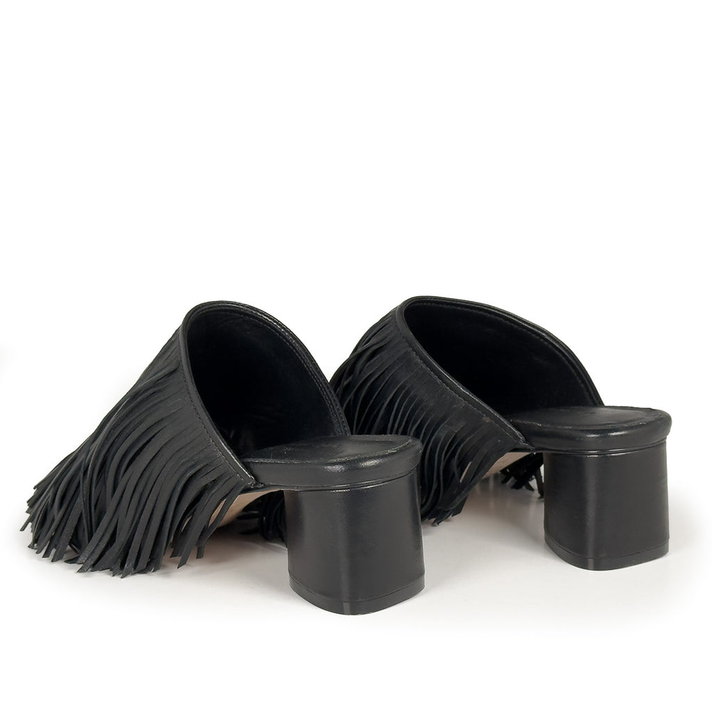 VicMatie K16_DROP MULE BLACK IN SOFT NAPPA LEATHER