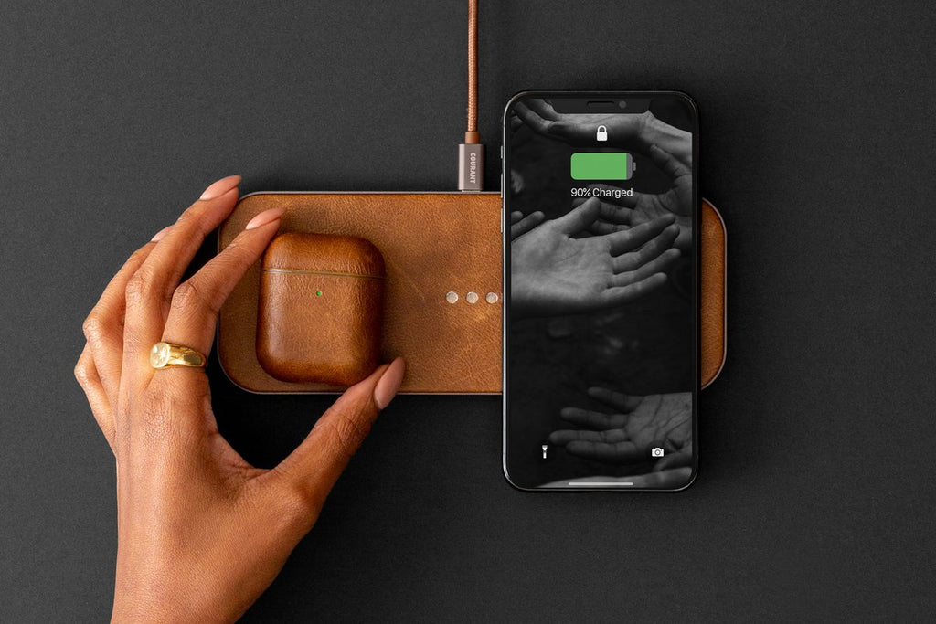 Courant Catch:2 Multi-device Wireless Charger