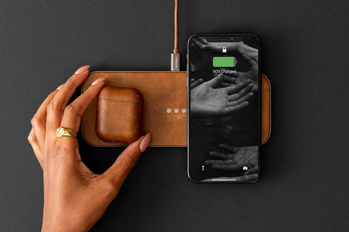 Courant Catch:2 Multi-device Wireless Charger